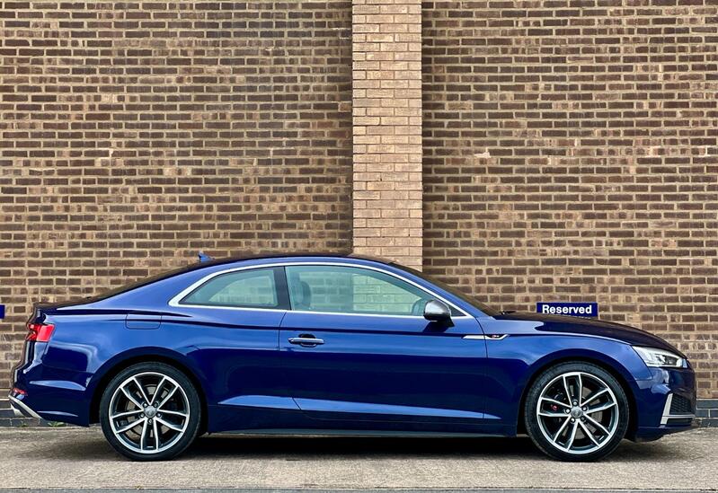 AUDI S5