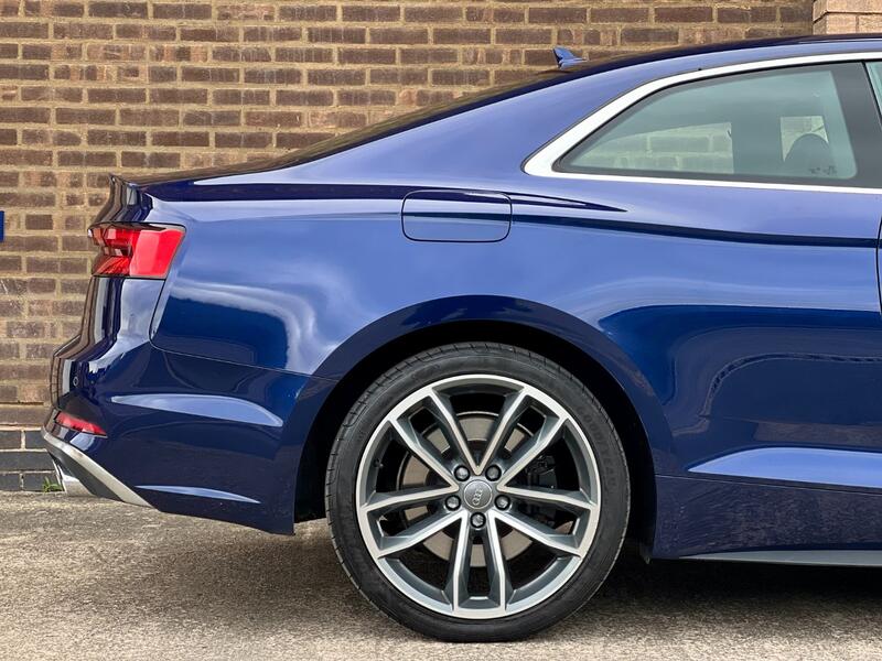 AUDI S5