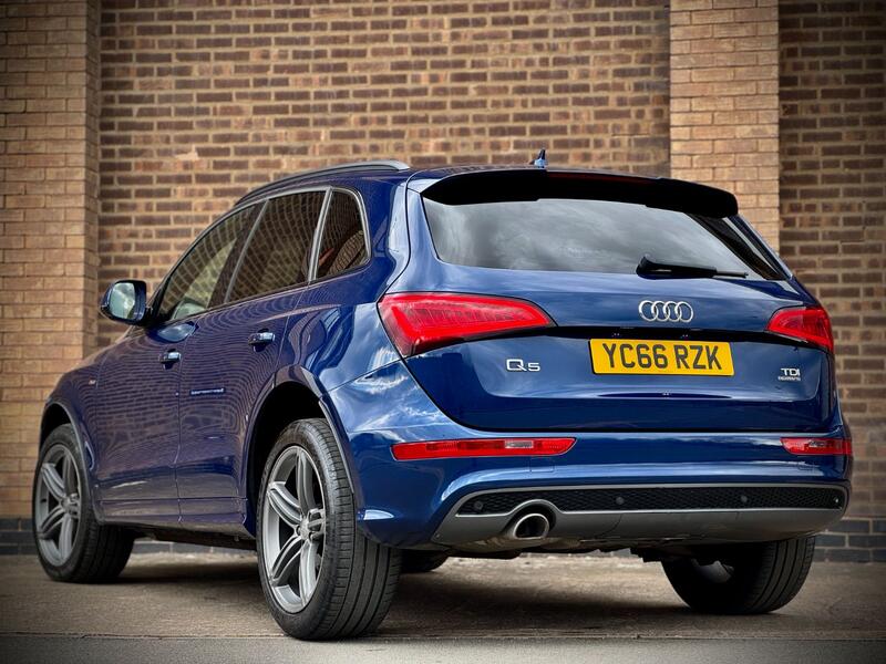 AUDI Q5