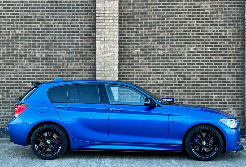 View BMW 1 SERIES 3.0 M135i