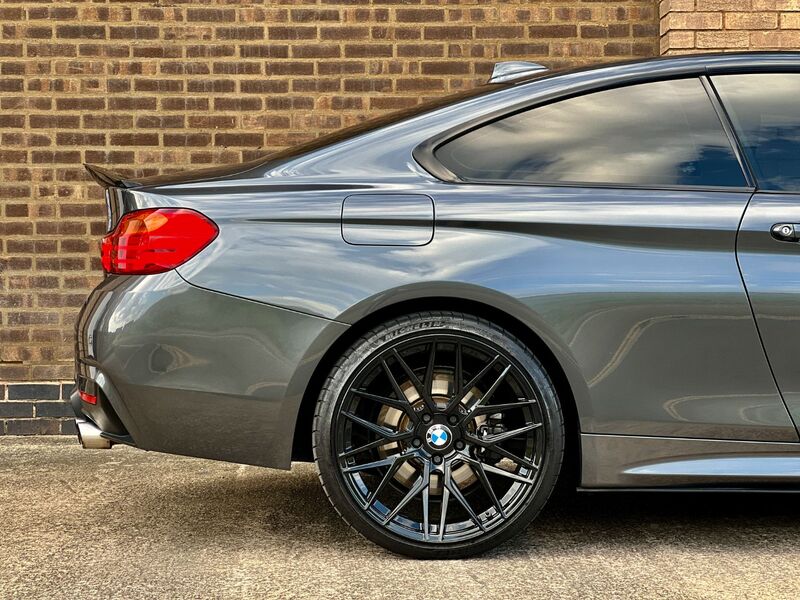 BMW 4 SERIES