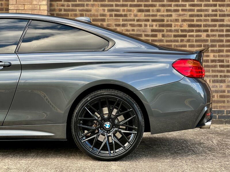 BMW 4 SERIES
