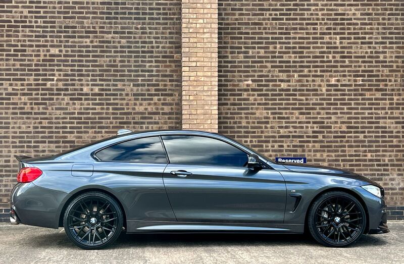 BMW 4 SERIES