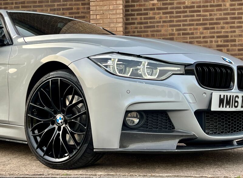 BMW 3 SERIES