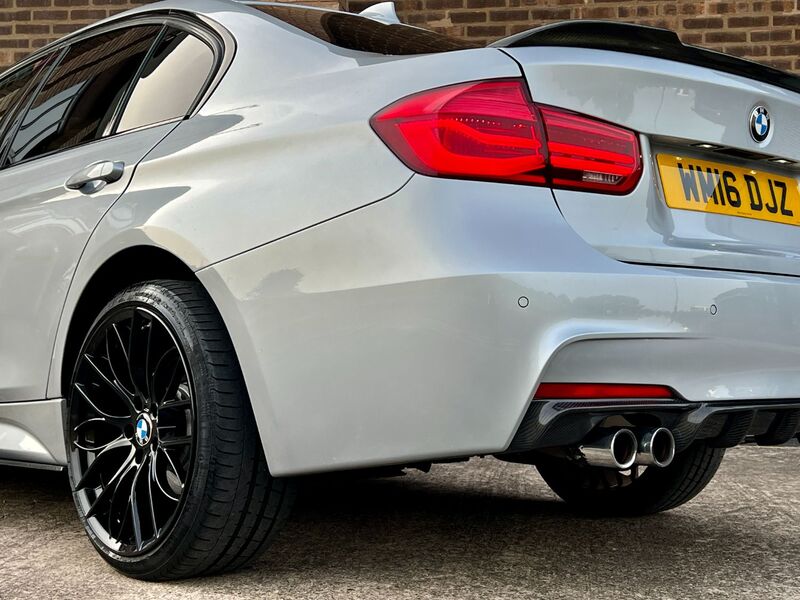 BMW 3 SERIES