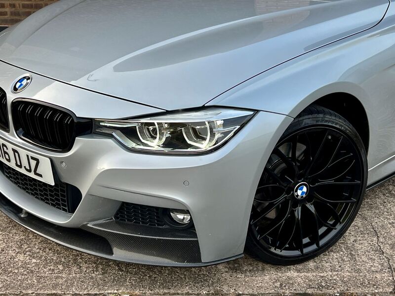 BMW 3 SERIES