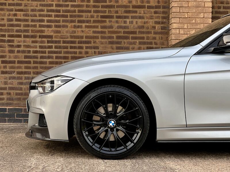 BMW 3 SERIES