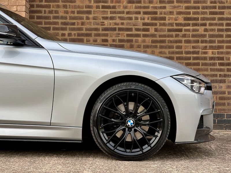 BMW 3 SERIES